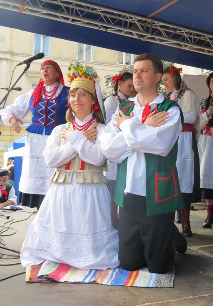 Traditional flower crowns from Poland